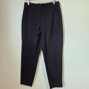 EUC NINE WEST BLACK TAPERED SOFT CROP PANTS SIZE M
